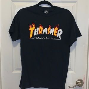 Men’s black Thrasher logo tee size medium